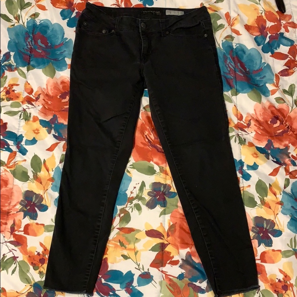 Black Cropped Jeans
